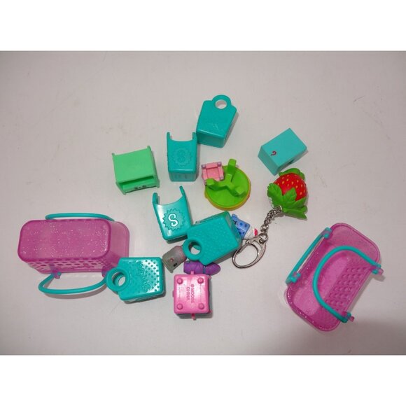 Shopkins Lot Set Smoothie Juice Truck With Shopkins With Baskets And - Picture 12 of 16